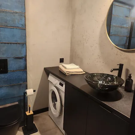 Lux Two In One Old Town , 2 Free Parking!!